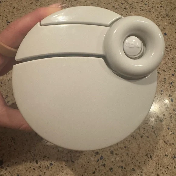 Pampered Chef Manual Food Chopper Excellent Condition - Picture 2 of 6